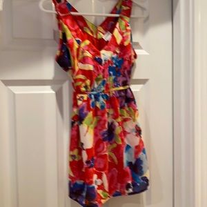 Maternity flowered shirt with tie